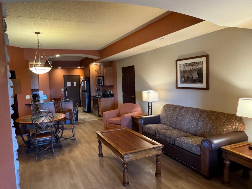 Located on the fifth floor, this spacious three bedroom condo - photo 16