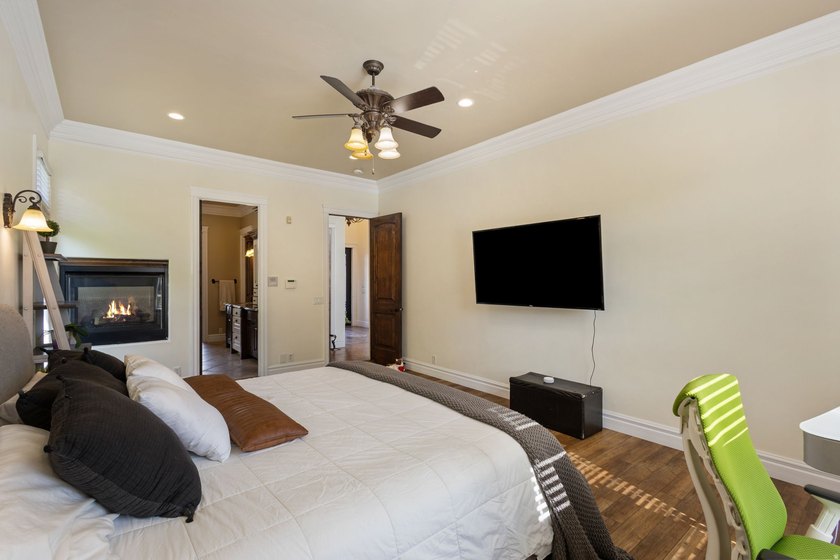 Wake up to sweeping lake and mountain views in this exceptional - photo 20