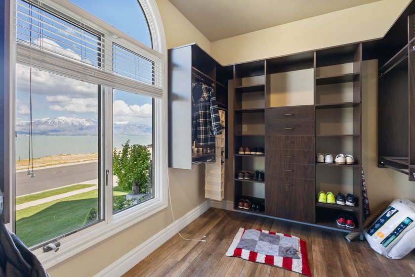 Wake up to sweeping lake and mountain views in this exceptional - photo 21