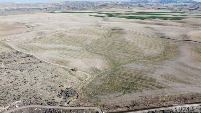 62 acres perfect for a rural development! Many different - photo 13