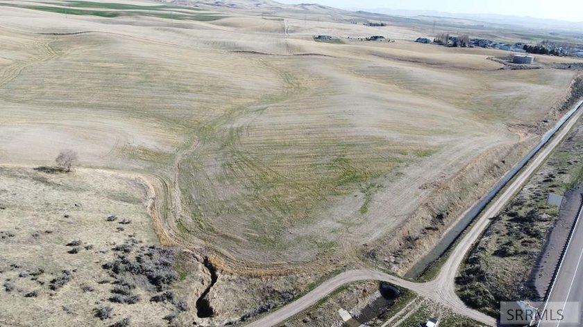 62 acres perfect for a rural development! Many different - photo 19