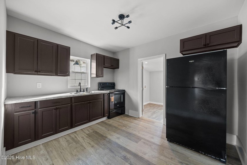 Charming and affordable downtown entry-level property featuring - photo 22