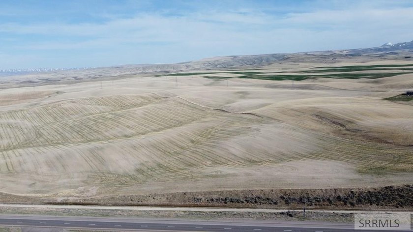 62 acres perfect for a rural development! Many different - photo 28