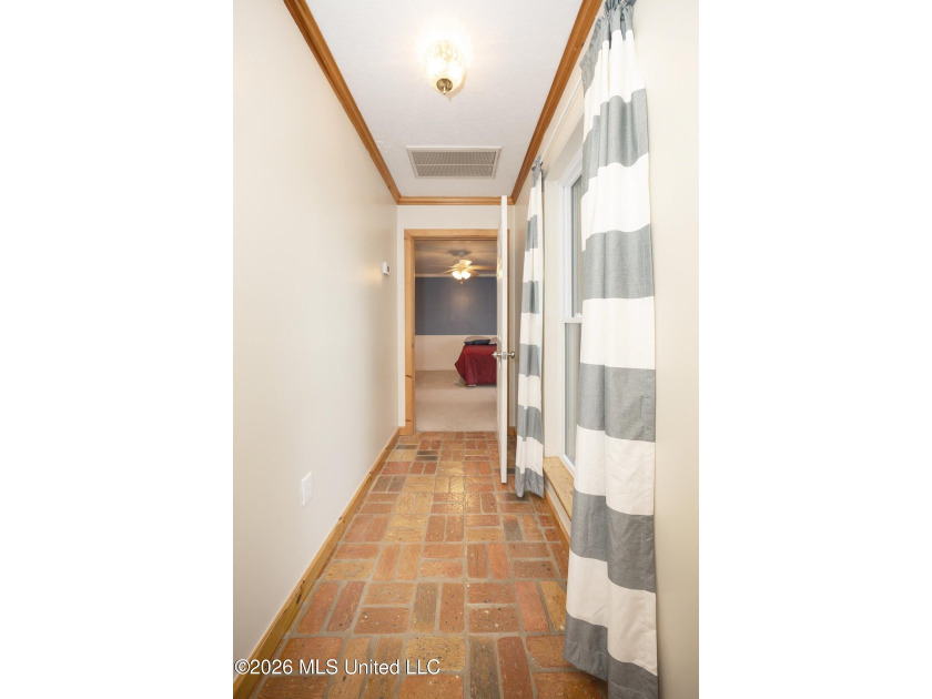 Welcome to your own private retreat in the desirable Spring Lake - photo 30