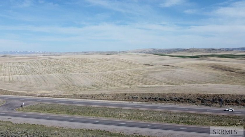 62 acres perfect for a rural development! Many different - photo 33