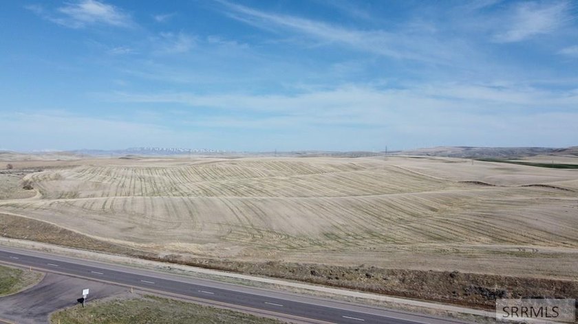 62 acres perfect for a rural development! Many different - photo 35