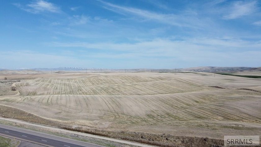 62 acres perfect for a rural development! Many different - photo 36
