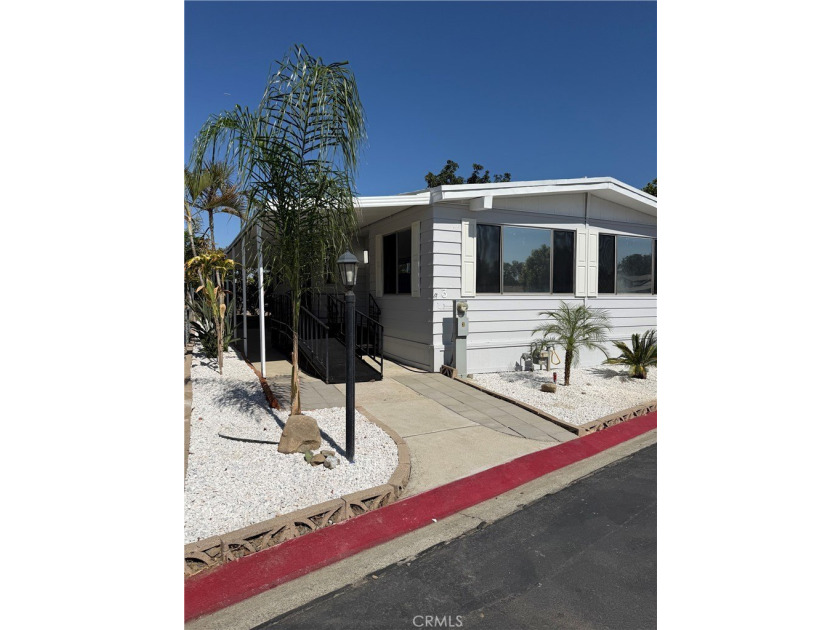Newly Updated Spacious, 2 bedroom, 2 bath Home is located just - photo 4