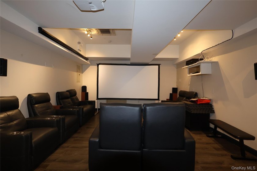 Step into this spacious one-bedroom unit in the premier - photo 22