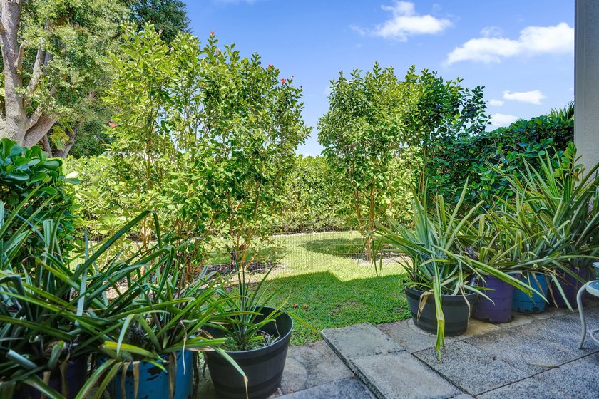 Come live in an All AGE Beautiful Community in East Boca Raton - photo 29