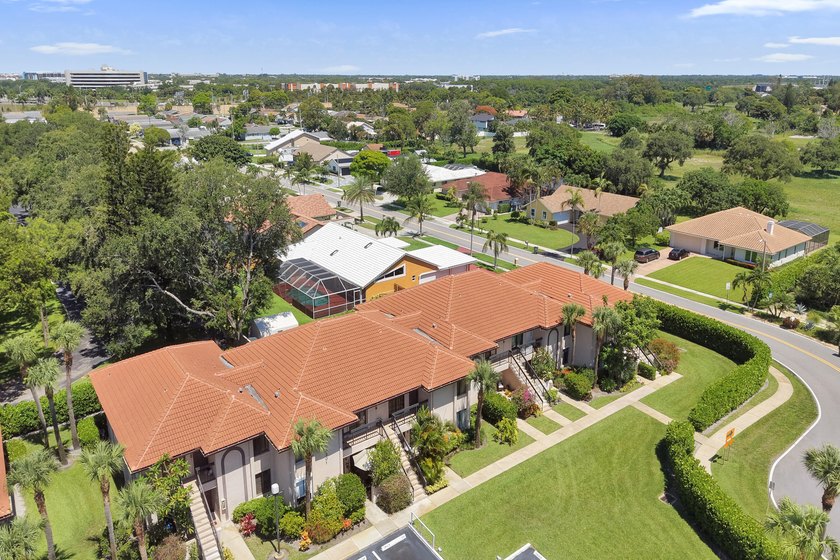 Come live in an All AGE Beautiful Community in East Boca Raton - photo 34