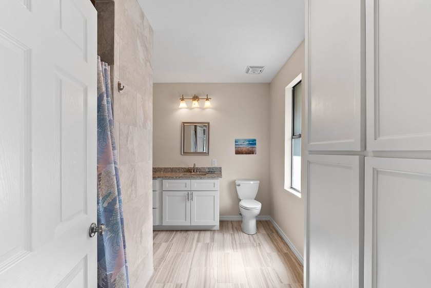 2321 Harbor Drive has been beautifully updated and thoughtfully - photo 15