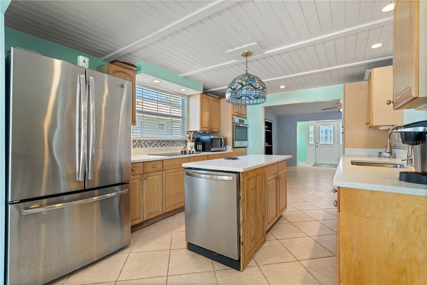 PORT CHARLOTTE WATERFRONT HOME W/80FT OF NEW SEAWALL, WESTERN - photo 22