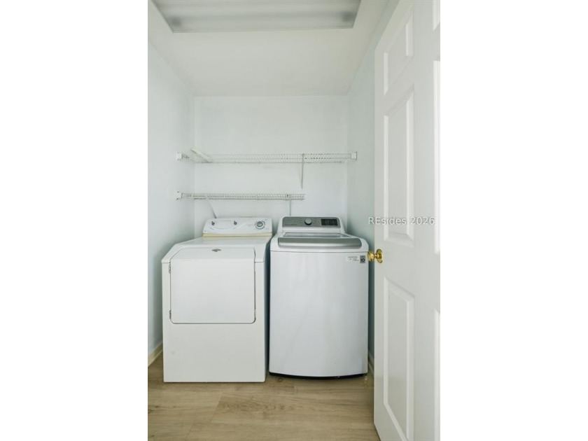 The Oakfield floorplan is a split floor plan, light, open, airy - photo 11