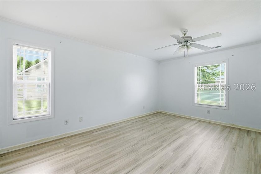 The Oakfield floorplan is a split floor plan, light, open, airy - photo 12