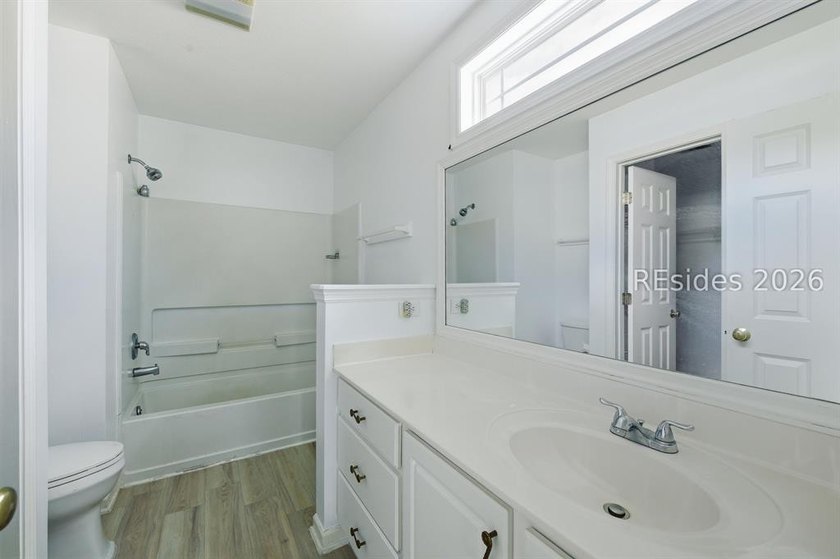 The Oakfield floorplan is a split floor plan, light, open, airy - photo 14