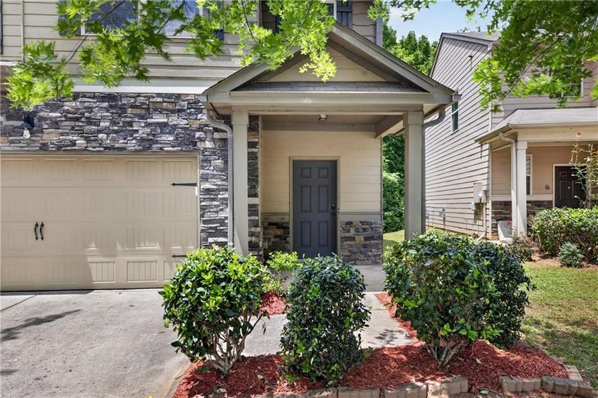 Nestled in a peaceful Decatur community, this beautifully - photo 8