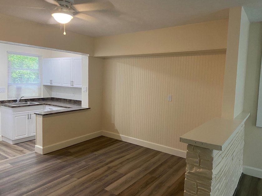 Rare income-producing duplex in East Oakland Park, FL - perfect - photo 7