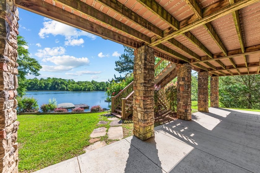 Experience the perfect blend of space, serenity, and convenience - photo 5