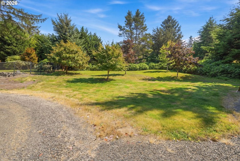 Nestled on 2.83 private acres, this beautifully landscaped - photo 33