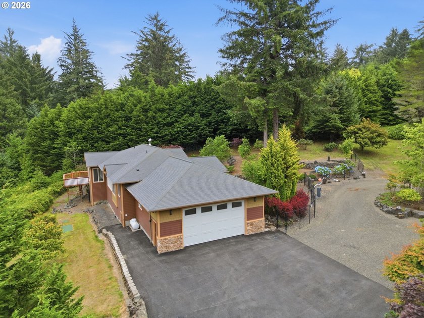 Nestled on 2.83 private acres, this beautifully landscaped - photo 36