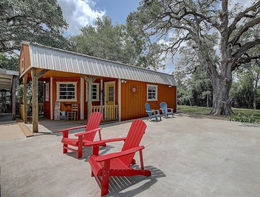 Surrounded by large acreage, this L-shaped Ag Exempt acreage - photo 7