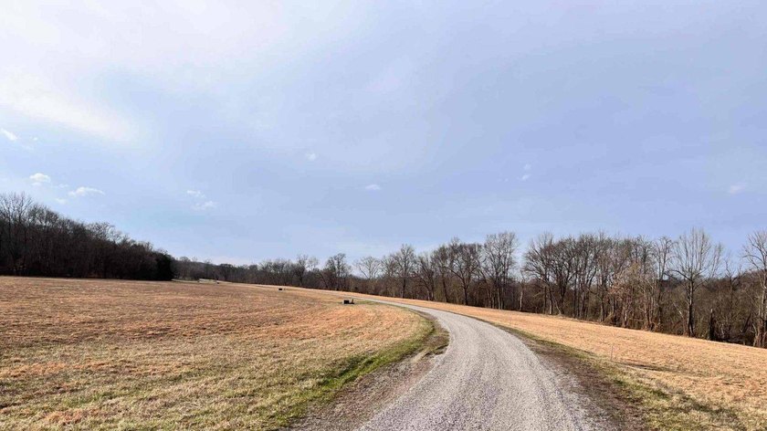 The Bend offers a unique opportunity to acquire property on one - photo 13