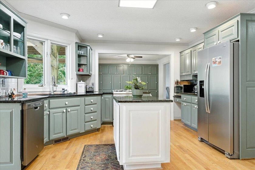 Welcome to your own private sanctuary in North Bedford County, a - photo 13