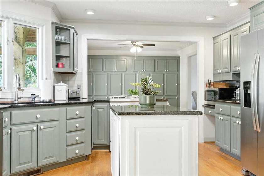 Welcome to your own private sanctuary in North Bedford County, a - photo 14