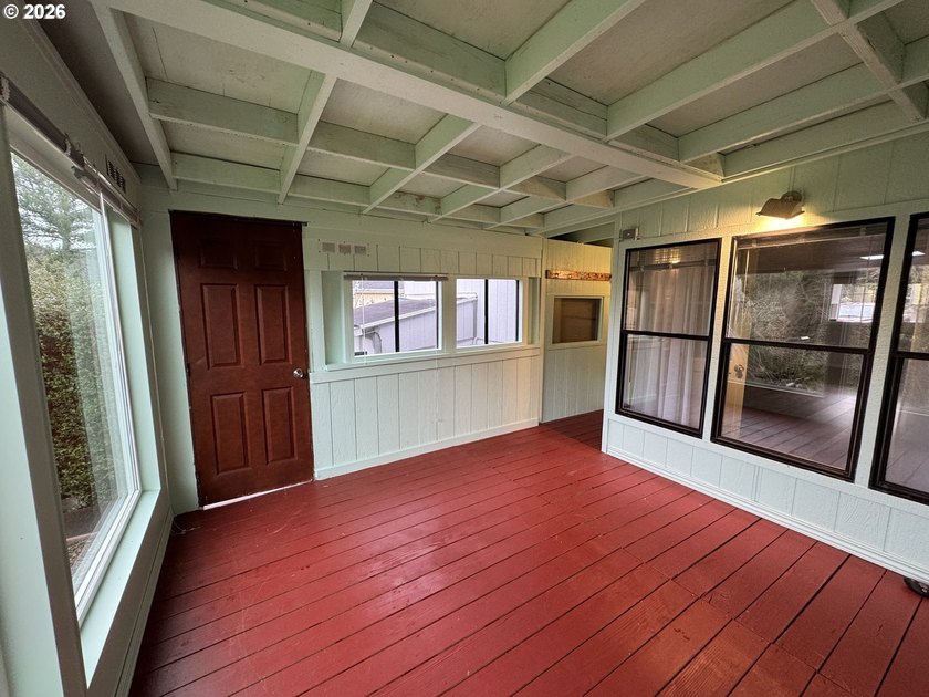 Welcome to Greentrees Village in the heart of Florence. Located - photo 24