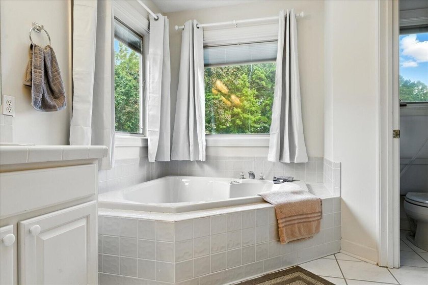 Welcome to your own private sanctuary in North Bedford County, a - photo 33