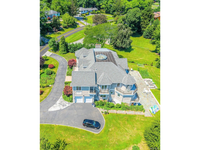 Experience refined luxury in this extraordinary custom lakefront - photo 38