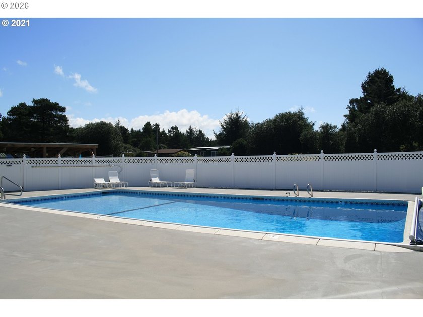 Welcome to Greentrees Village in the heart of Florence. Located - photo 38