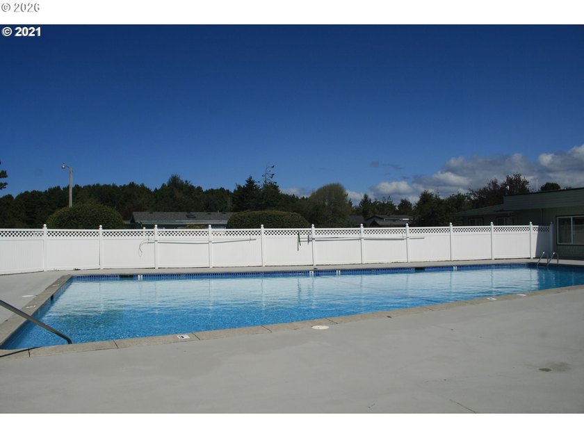 Welcome to Greentrees Village in the heart of Florence. Located - photo 39