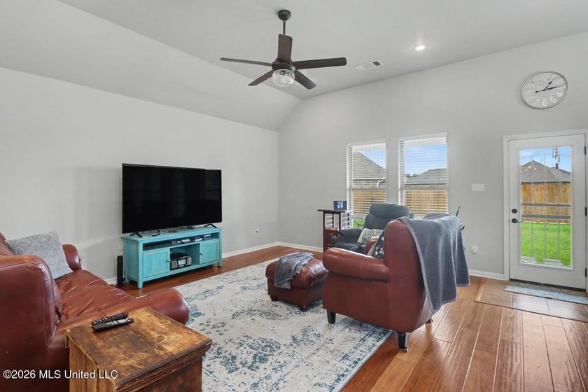 Well-maintained and lovingly cared for, this beautiful home - photo 9