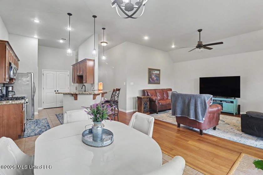 Well-maintained and lovingly cared for, this beautiful home - photo 10