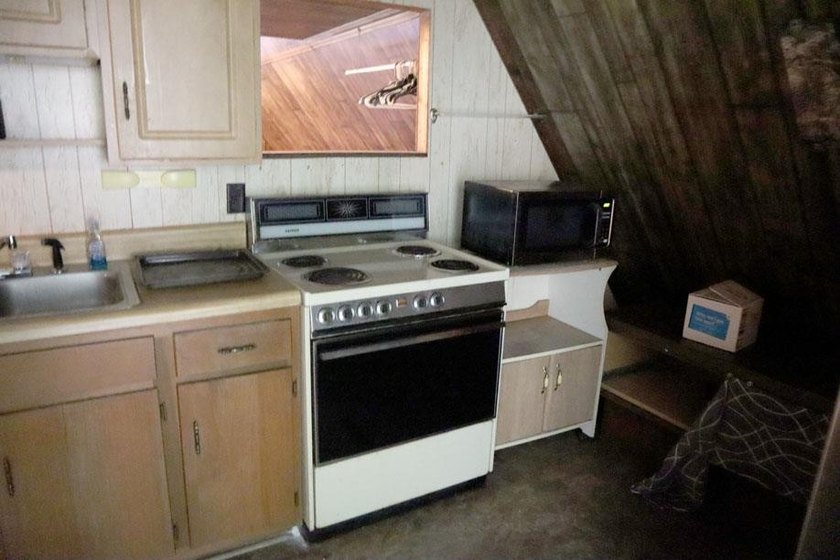 Lots of potential in this cute A-frame home tucked away on a - photo 10