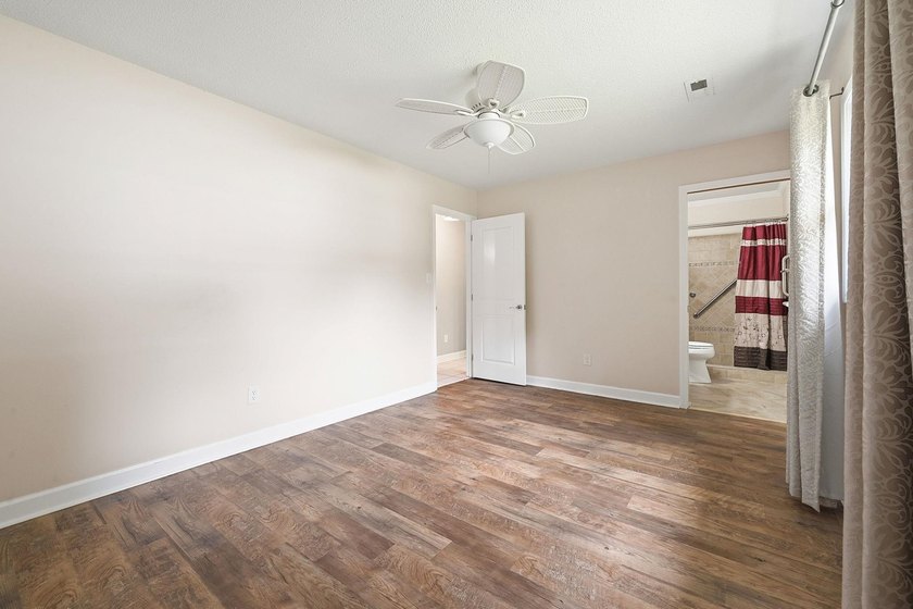 Welcome home to this beautifully updated 3-bedroom, 2-bath brick - photo 26