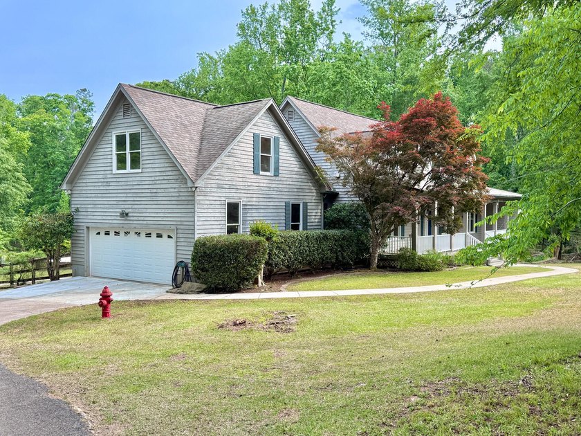 Welcome home to your peaceful, private retreat on 8.25 acres - photo 6