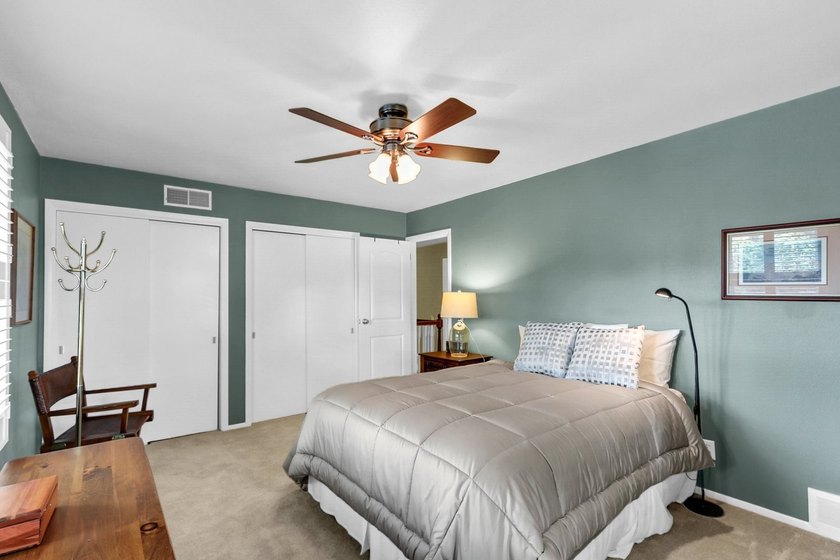 Rare opportunity in the highly desirable Lake Park subdivision! - photo 32