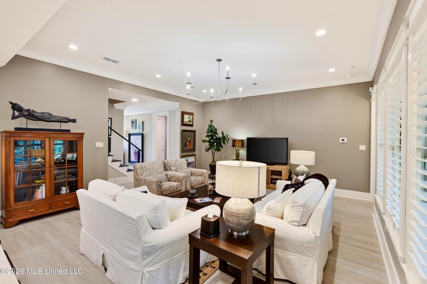 Welcome to this home where LUXURY meets LIFESTYLE!! Convenient - photo 5