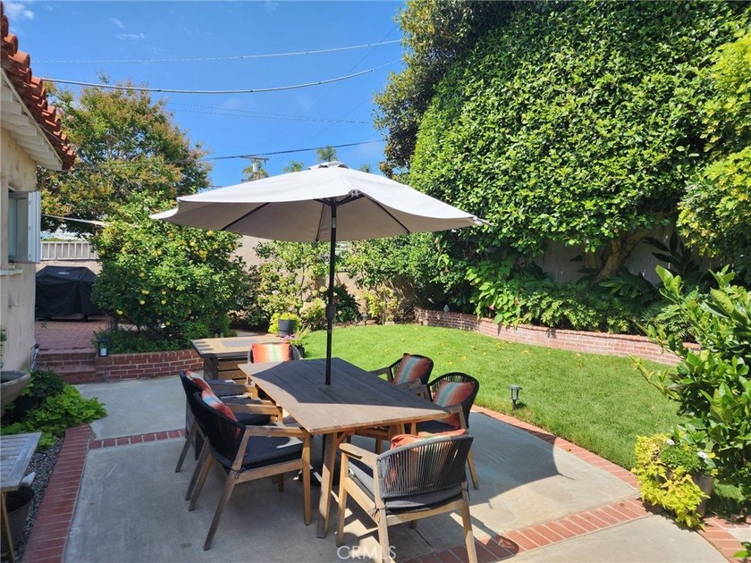 Beautifully updated 3-bedroom, 3-bath home offering 1,926 square - photo 2
