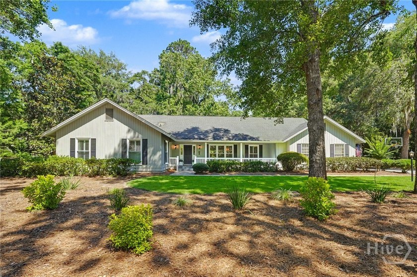 Welcome home to this beautifully maintained 4-bedroom, 2.5-bath - photo 2