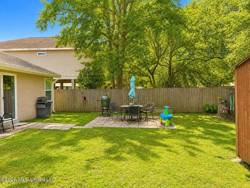 Affordable, Move-In Ready &amp; Full of Charm! Looking for an - photo 6