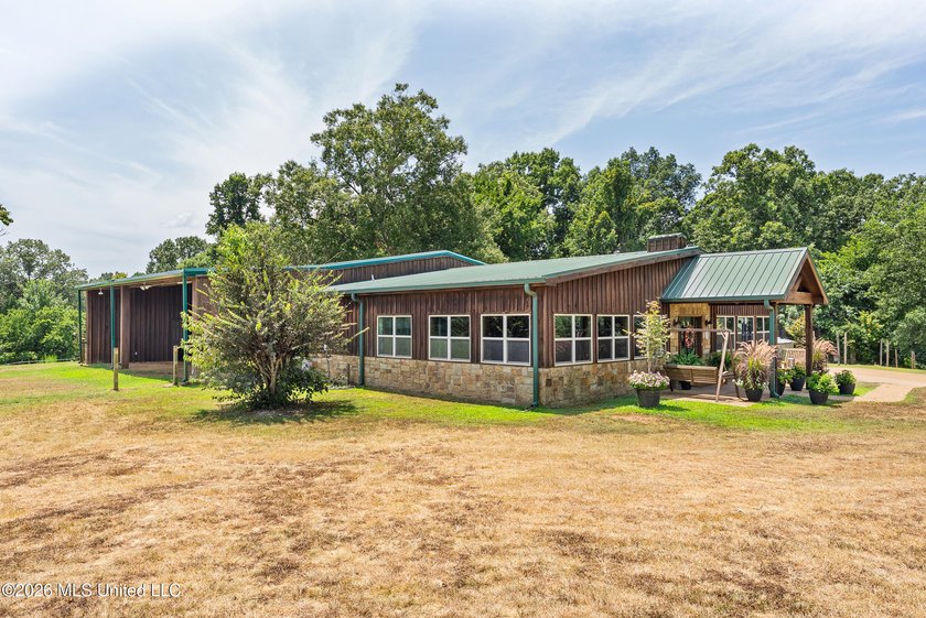 Welcome to 748 Bluegoose Road in Sarah MS, where rustic - photo 3