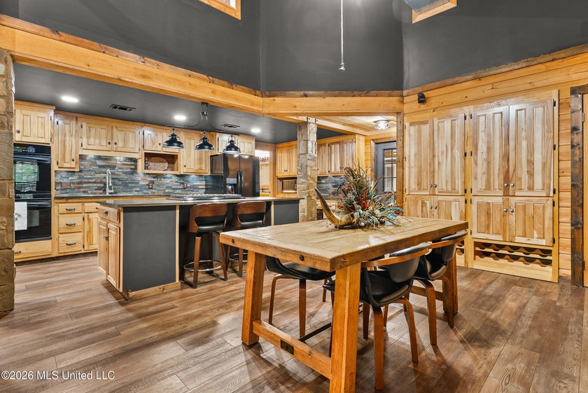 Welcome to 748 Bluegoose Road in Sarah MS, where rustic - photo 8