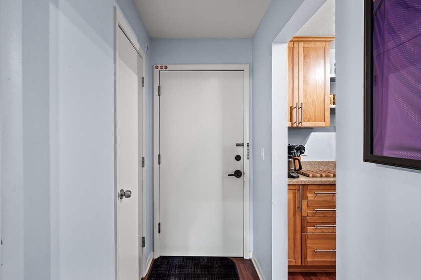 SELLER WILL PAY ONE FULL YEAR OF HOA FEES! Welcome to this - photo 7