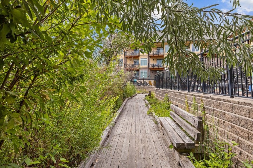 Top-floor lofted double suite (633/634) at Summerland Waterfront - photo 35