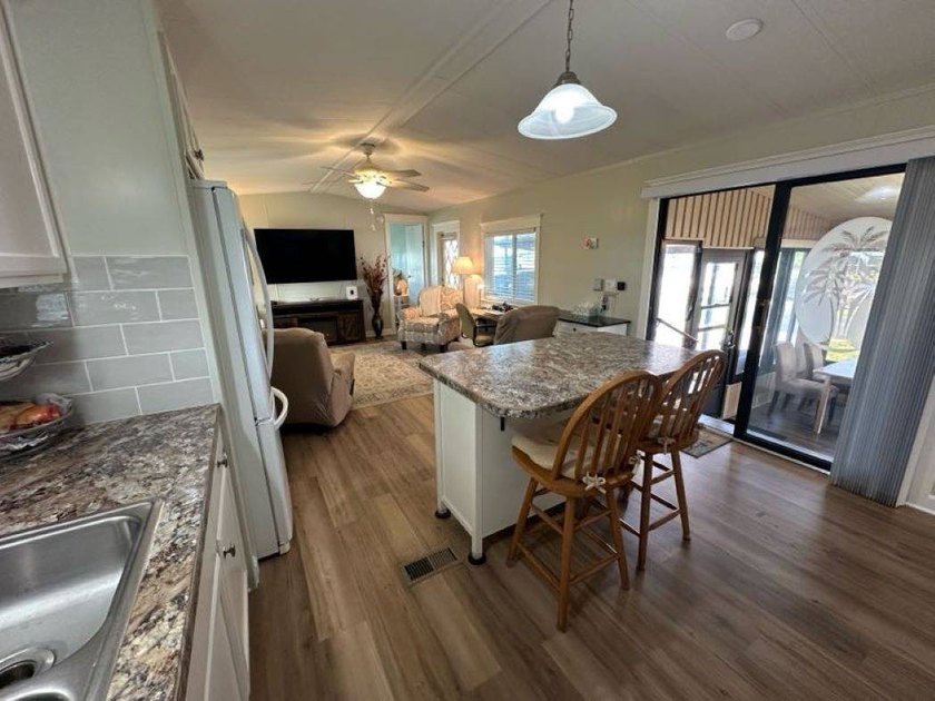Picture-Perfect, Move-In Ready Home in the Heart of Winter - photo 15