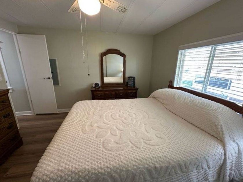 Picture-Perfect, Move-In Ready Home in the Heart of Winter - photo 28